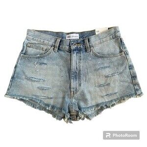 Zara Hi-Rise Frayed Jean Shorts Size 6 NWT